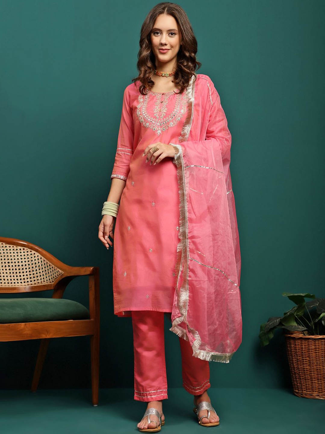 

BANDIA Women Embroidered Regular Sequinned Kurta With Trousers & Dupatta, Pink