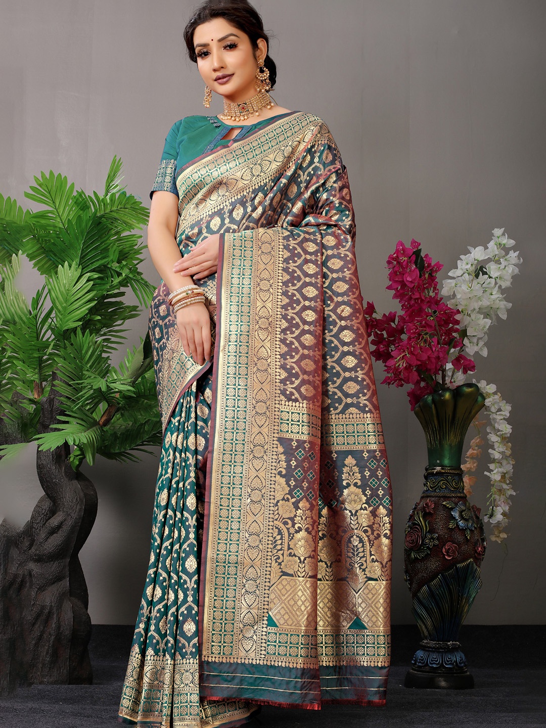 

Royal Rajgharana Saree Woven Design Printed Zari Pure Silk Banarasi Sarees, Teal