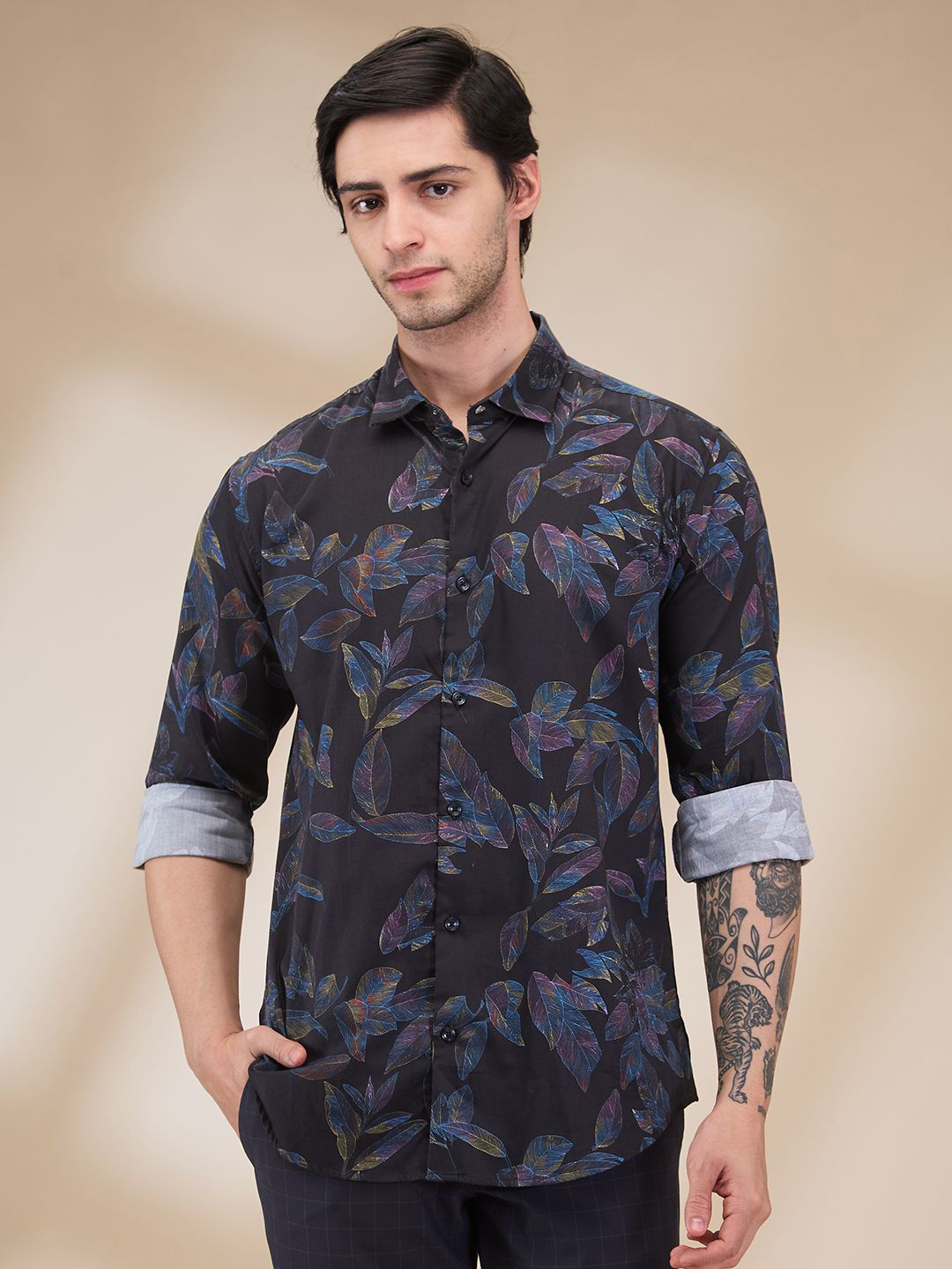 

Park Avenue Men Spread Collar Floral Printed Cotton Slim Fit Casual Shirt, Black