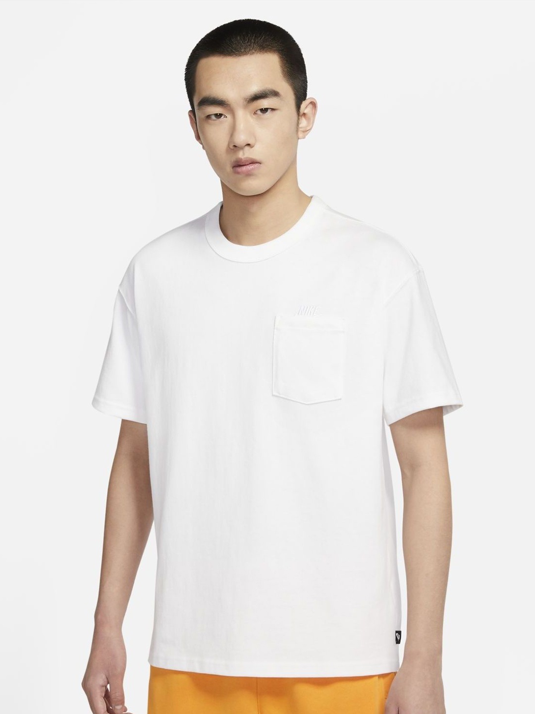 

Nike Sportswear Premium Essentials Men's Pocket T-Shirt, White