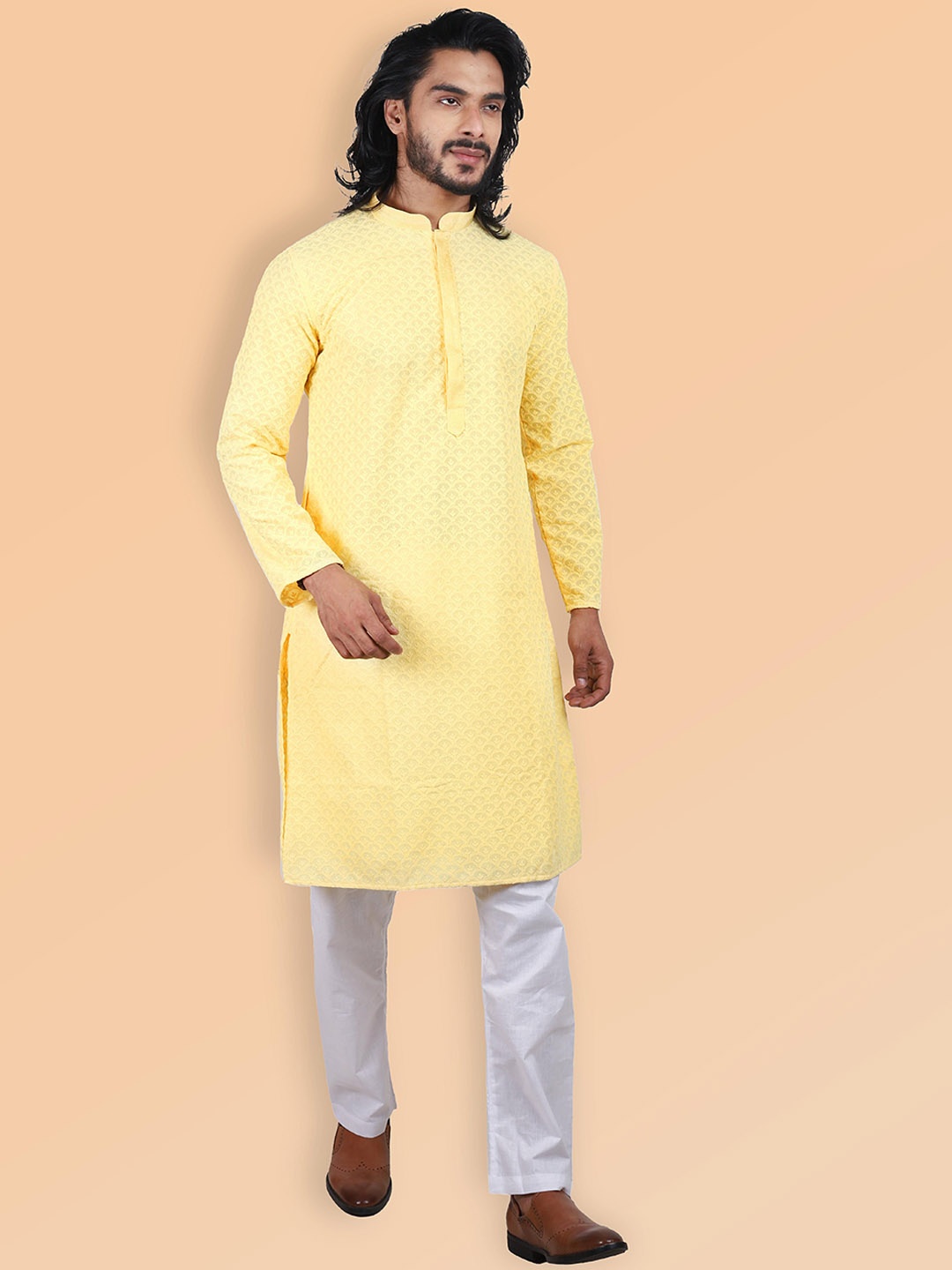 

ETHNIC FACTORY Men Geometric Embroidered Chikankari Kurta, Yellow