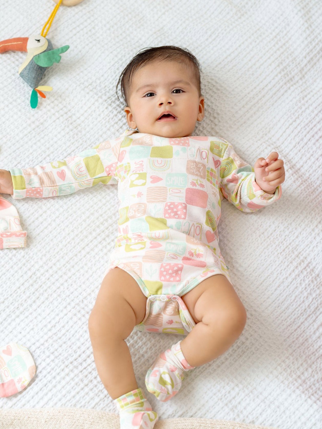 

cocoon care Infants Printed Cotton Bodysuit, White