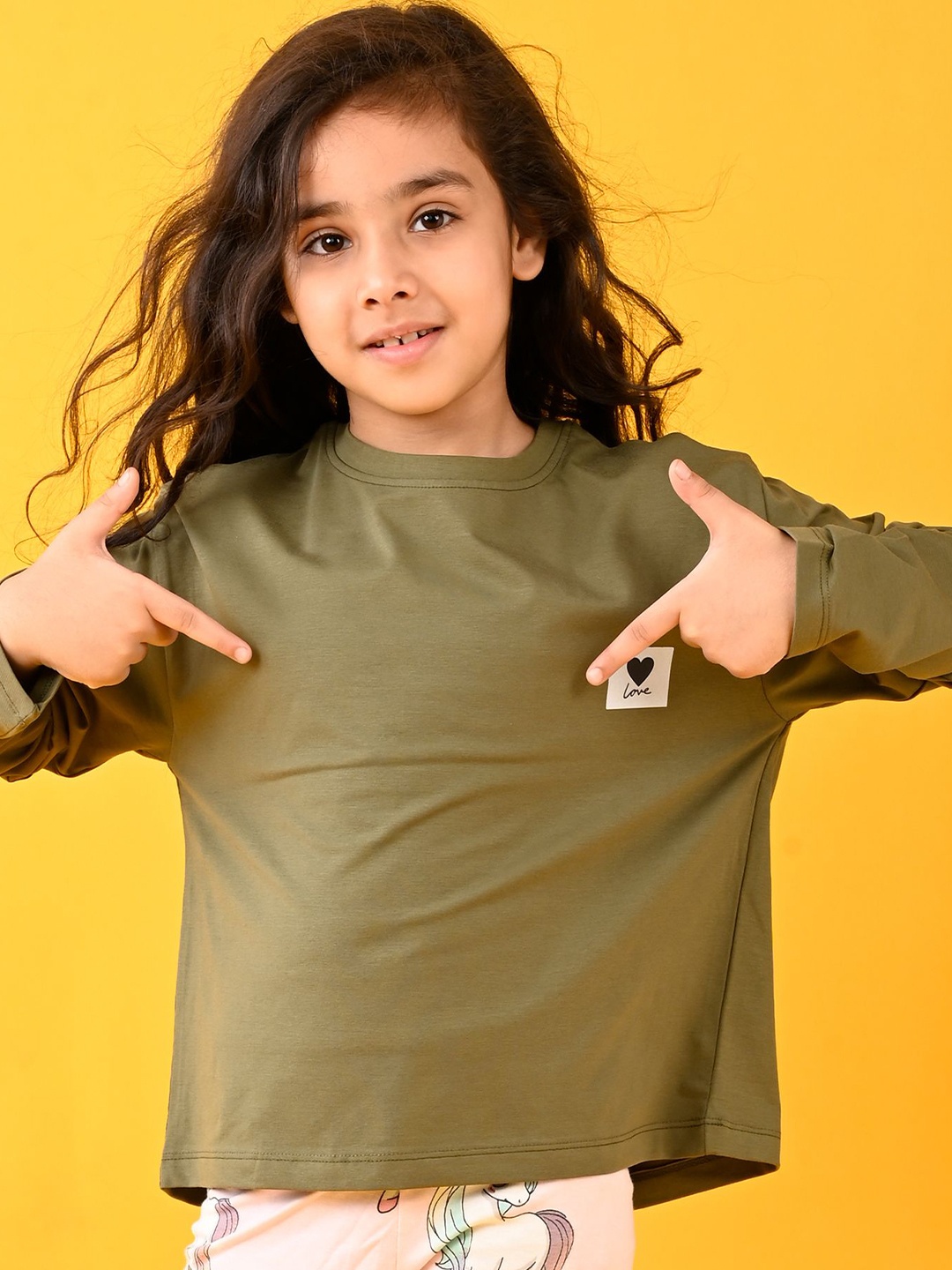 

Anthrilo Girls Solid Round Neck T-shirt, Olive