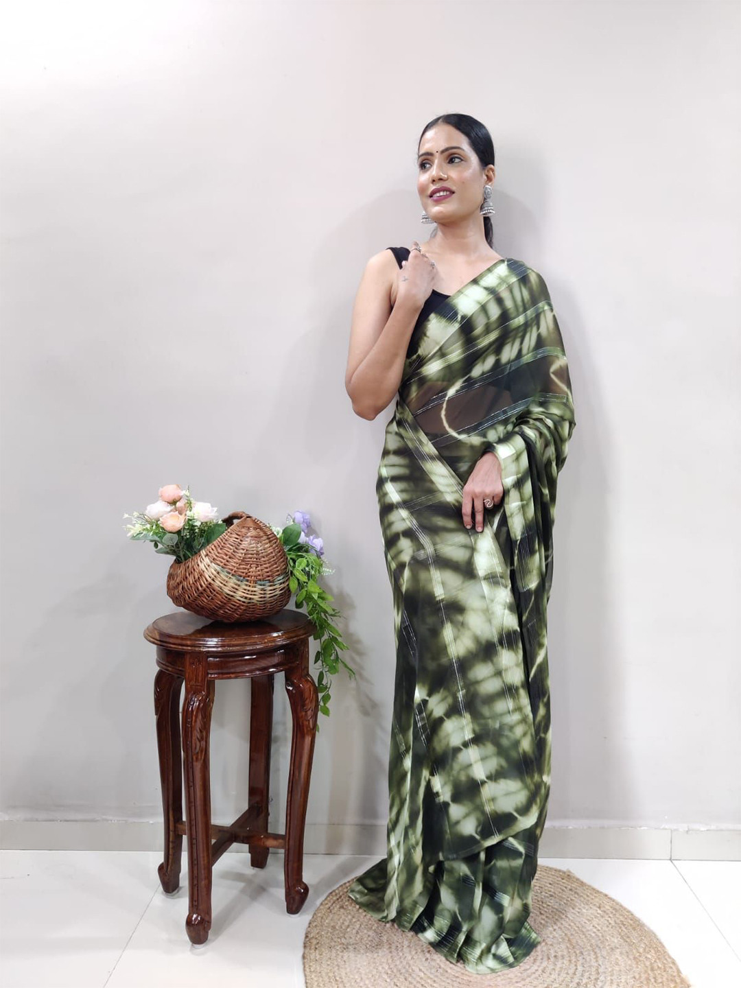 

TIEXA Pure Georgette Ready to Wear Saree, Green