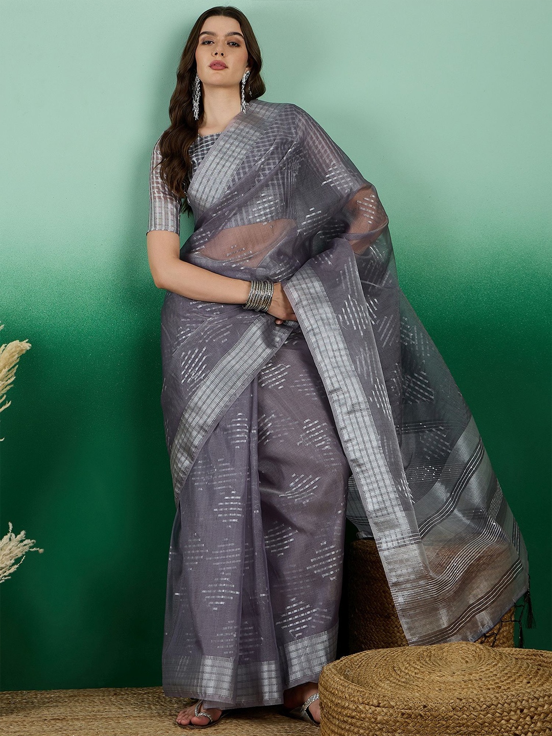 

DIVASTRI Woven Design Zari Organza Designer Kanjeevaram Saree, Grey