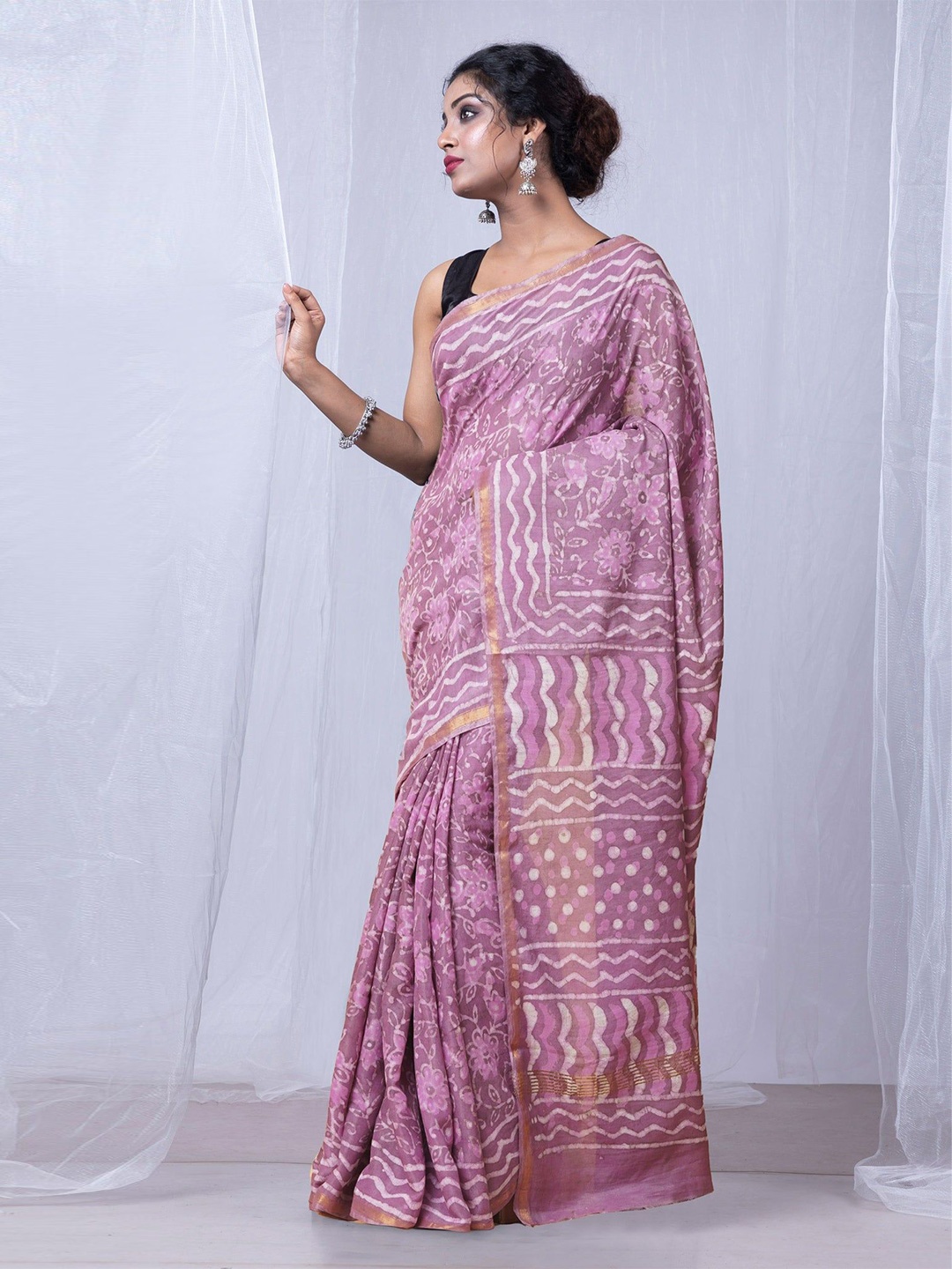 

Unnati Silks Floral Zari Handloom Chanderi Saree, Pink