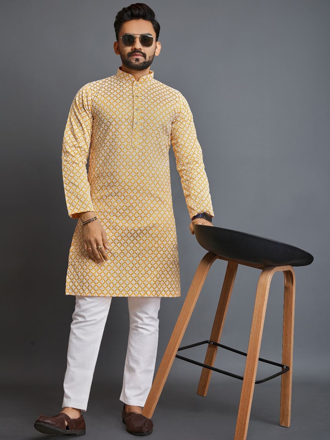 

Zurika Fashion Men Pure Cotton Chikankari Embroidered Straight Kurta, Yellow