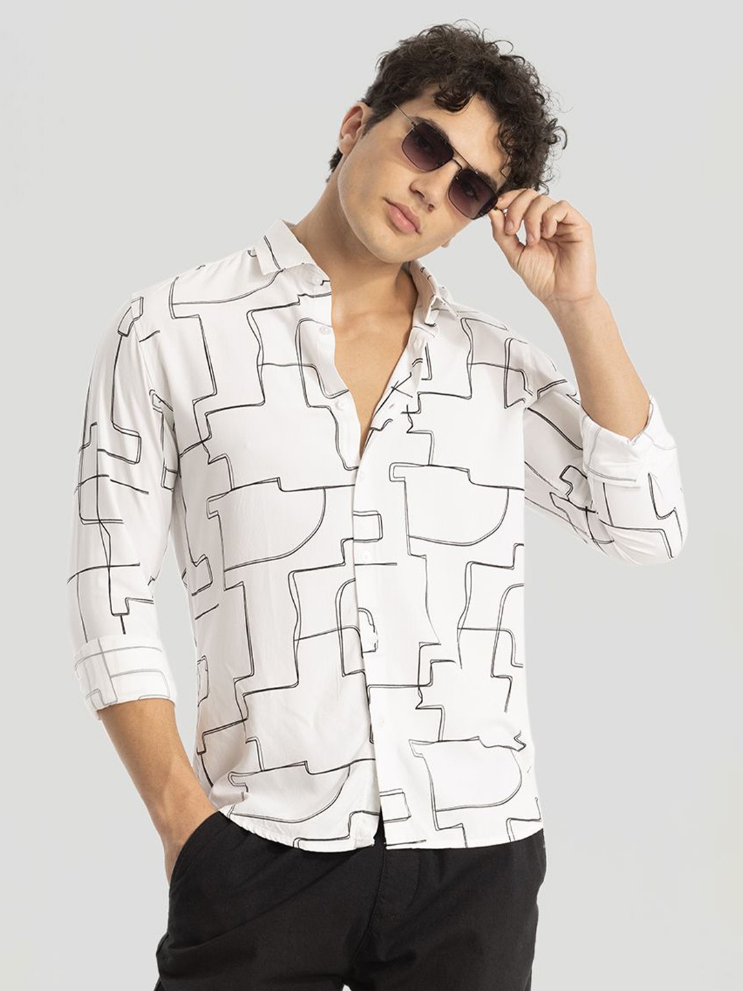 

Snitch Men Smart Fit Spread Collar Abstract Printed Casual Shirt, White