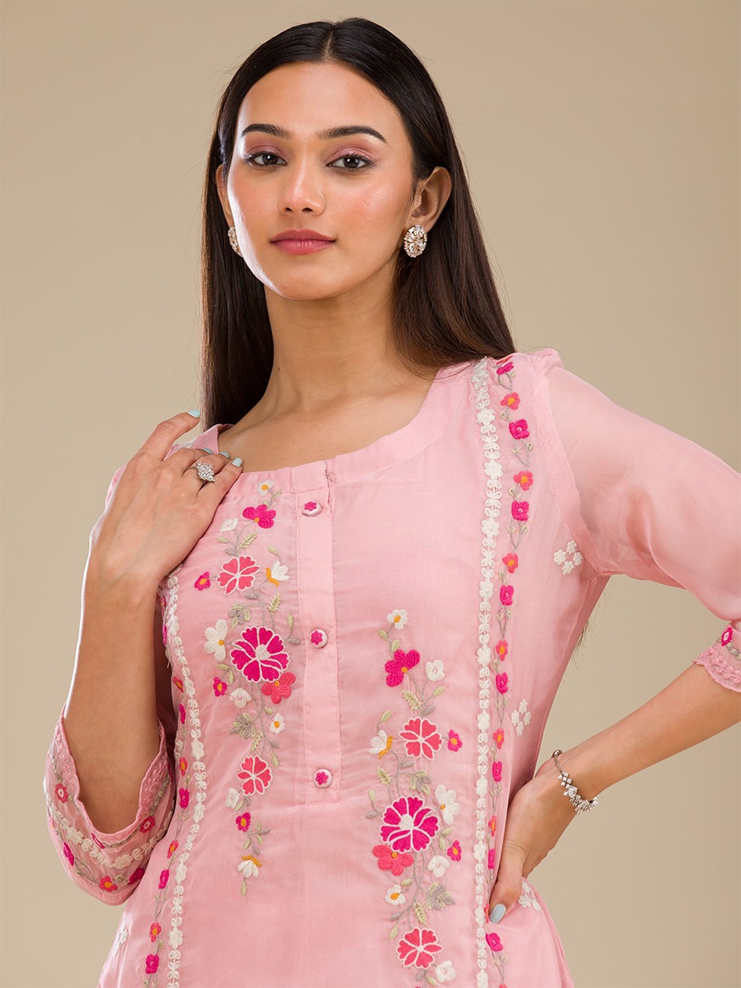 

Koskii Floral Embroidered Regular Straight Kurta with Trousers & Dupatta, Pink