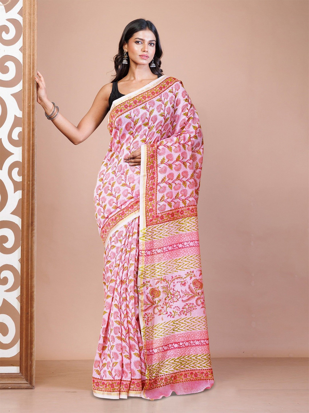 

Unnati Silks Floral Handloom Chanderi Saree, Pink