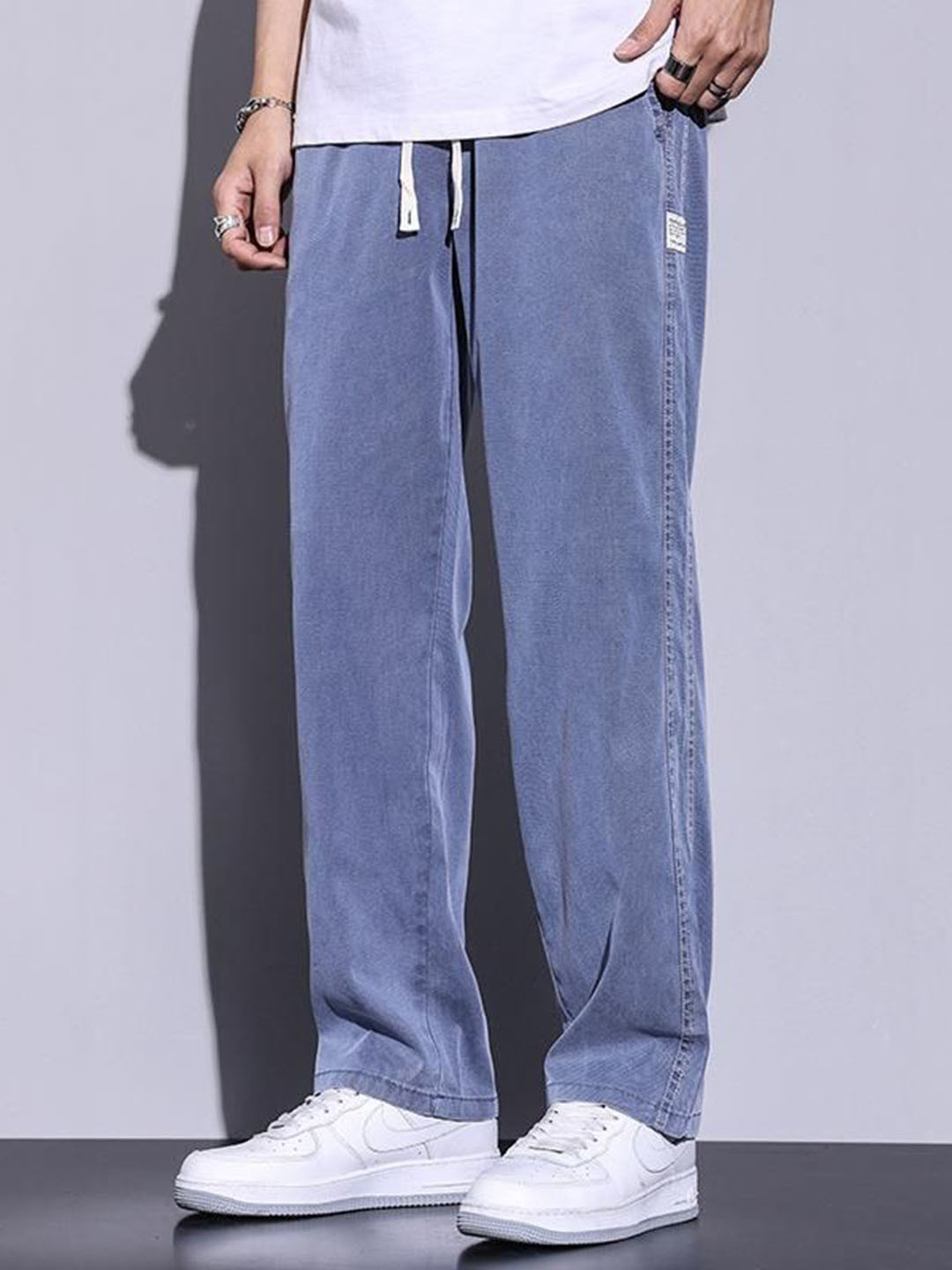 

StyleCast Men Mid-Rise Straight Fit Jeans, Blue