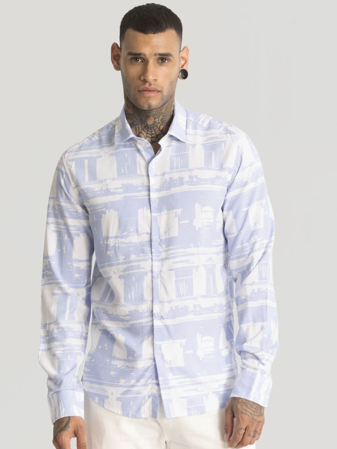

Snitch Men Smart Spread Collar Abstract Printed Slim Fit Casual Shirt, Blue