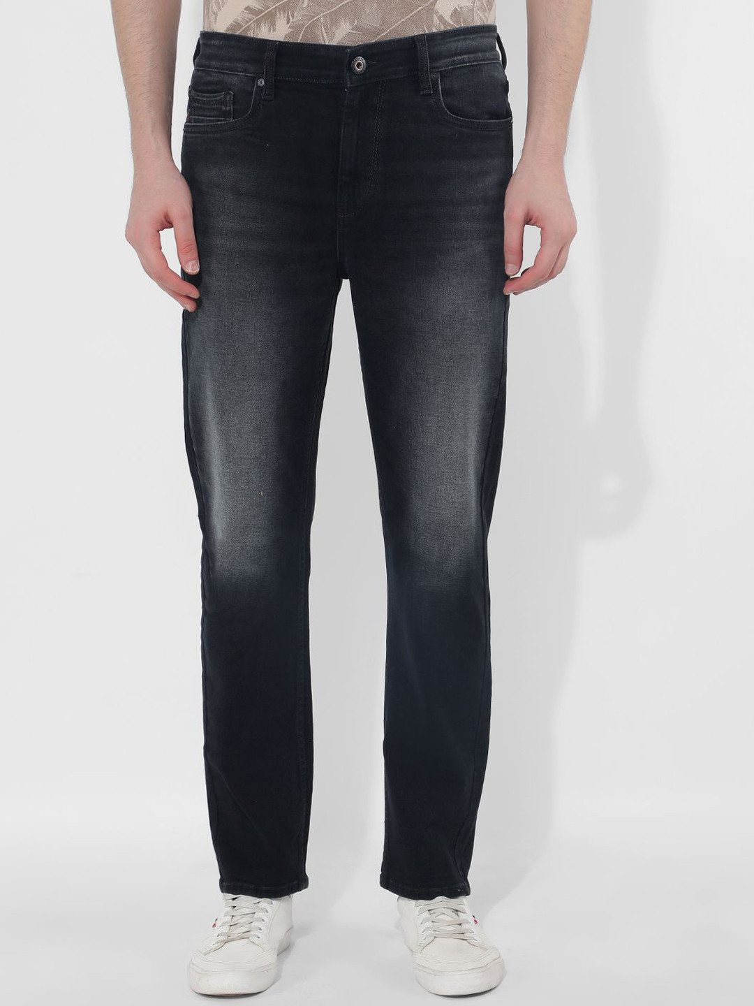 

Numero Uno espania Men Slim Fit Heavy Fade Stretchable Jeans, Black