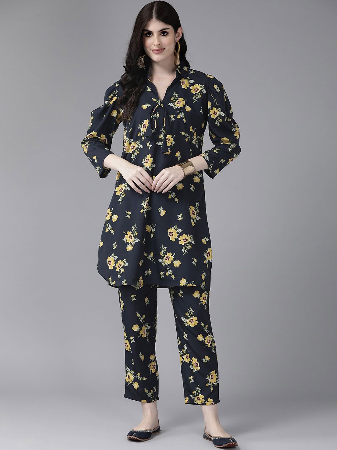 

BAESD Women Women Pure Cotton Floral Printed Kurta Sets, Navy blue