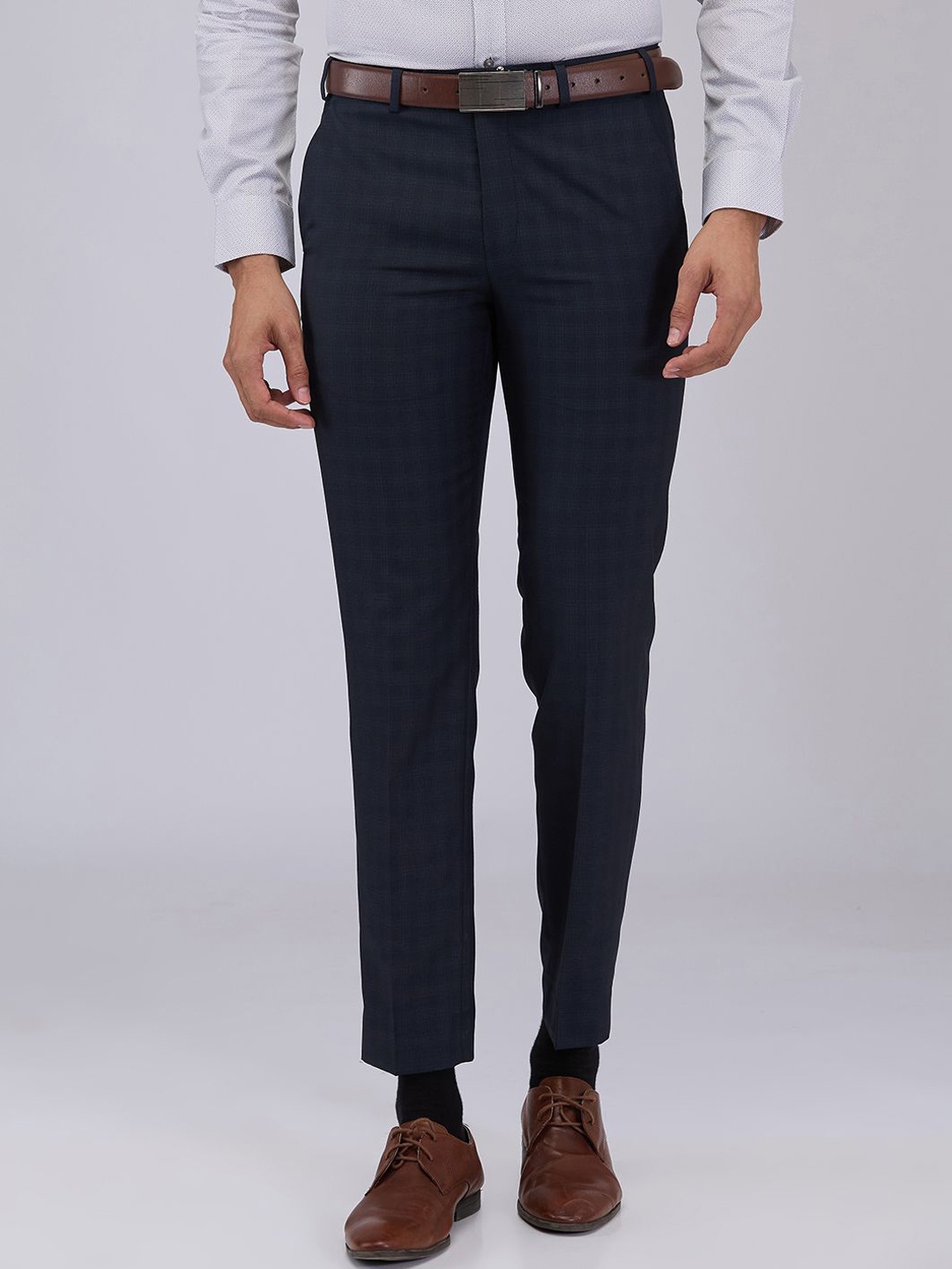 

Park Avenue Men Textured Checked Slim Fit Trousers, Blue