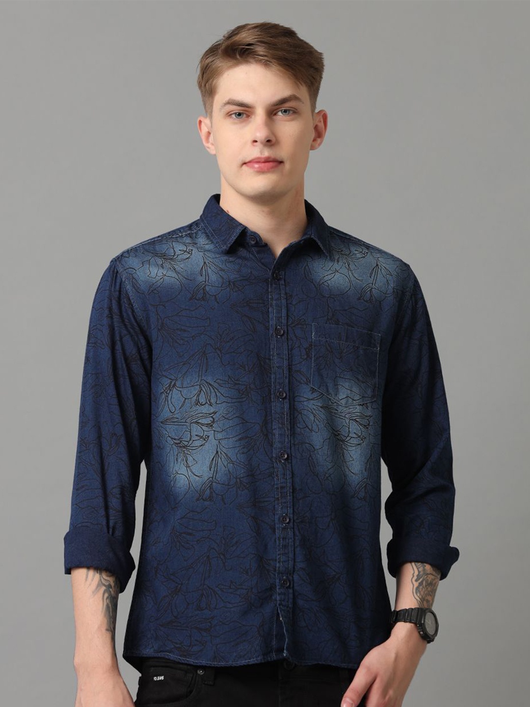

Voi Jeans Men Spread Collar Faded Cotton Slim Fit Casual Shirt, Blue