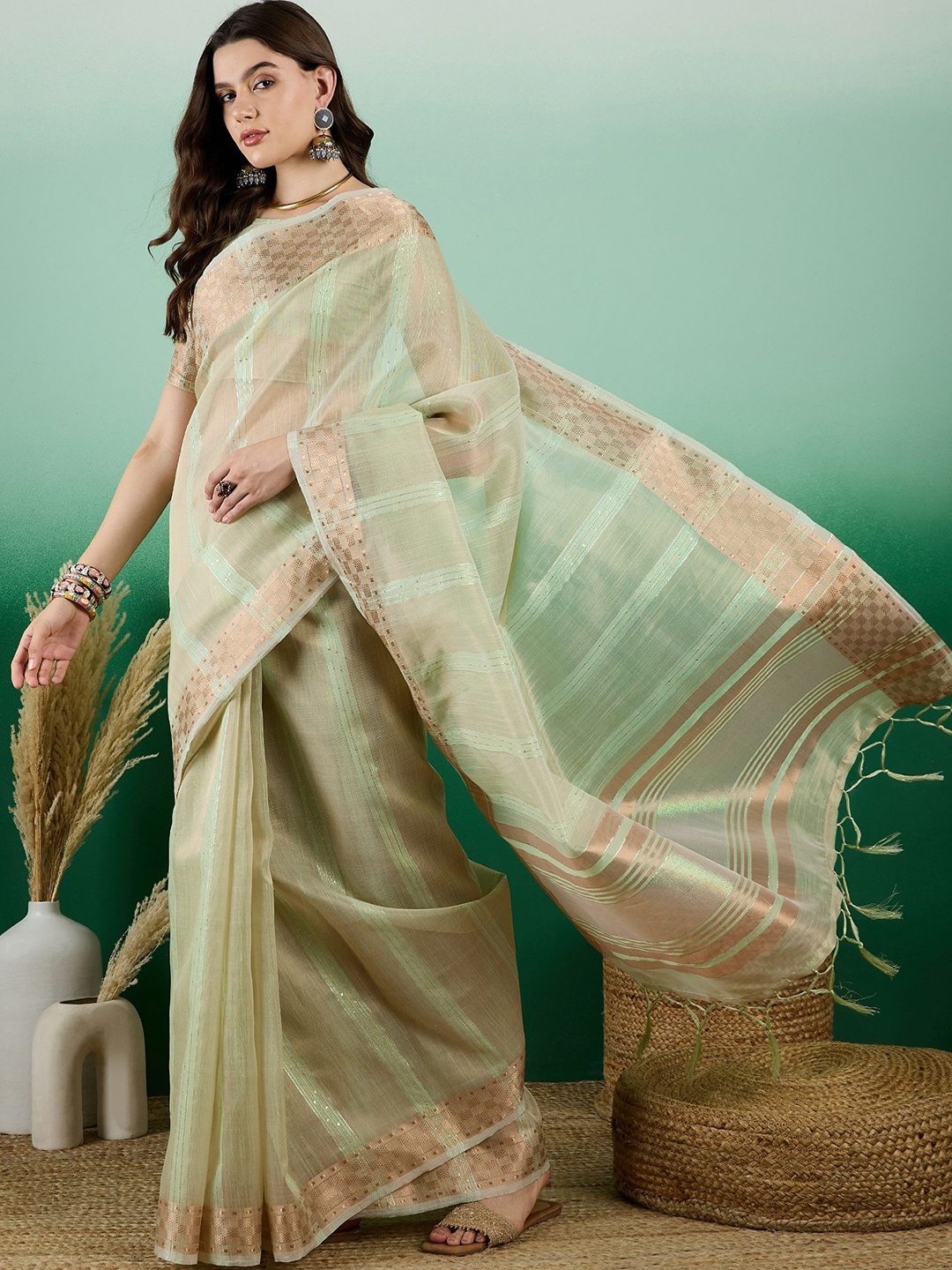 

DIVASTRI Woven Design Zari Organza Designer Kanjeevaram Saree, Green