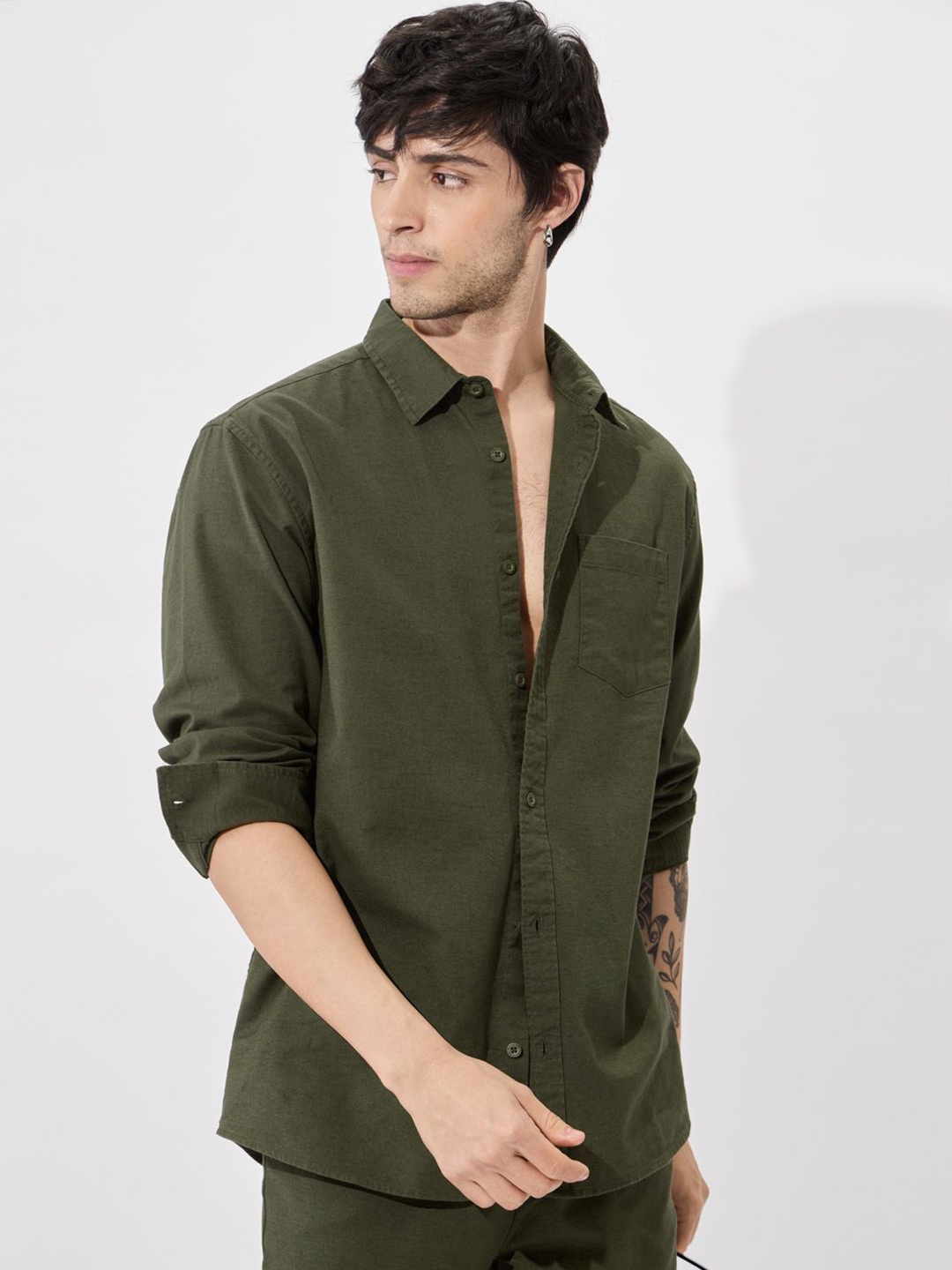 

The Souled Store Men Spread Collar Solid Cotton Casual Shirt, Olive
