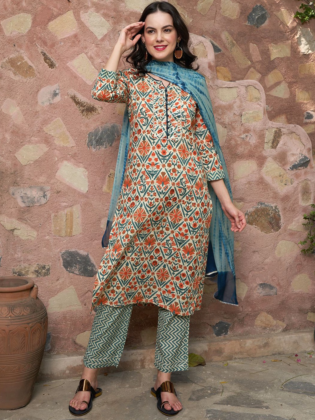 

BANDIA Women Printed Regular Pure Cotton Kurta with Trousers & Dupatta, Cream