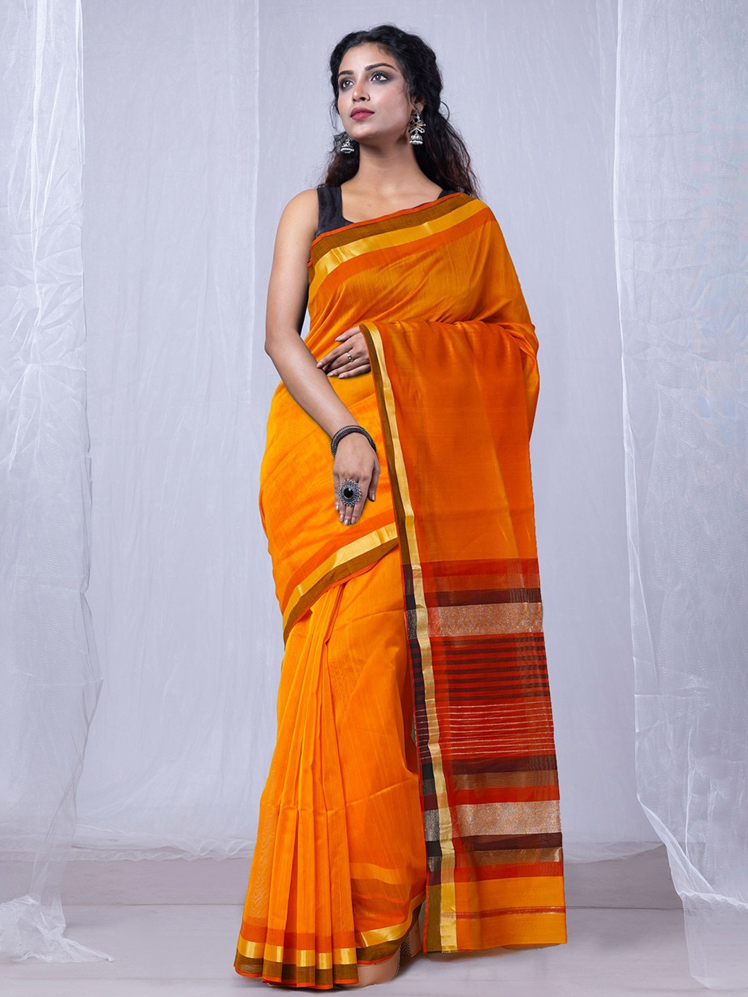 

Unnati Silks Solid Woven Design Handloom Maheshwari Saree, Yellow