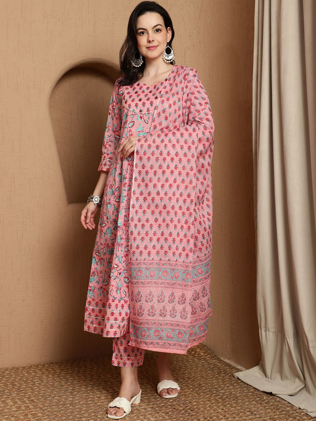 

BANDIA Women Floral Printed Panelled Pure Cotton Kurta with Trousers & Dupatta, Pink