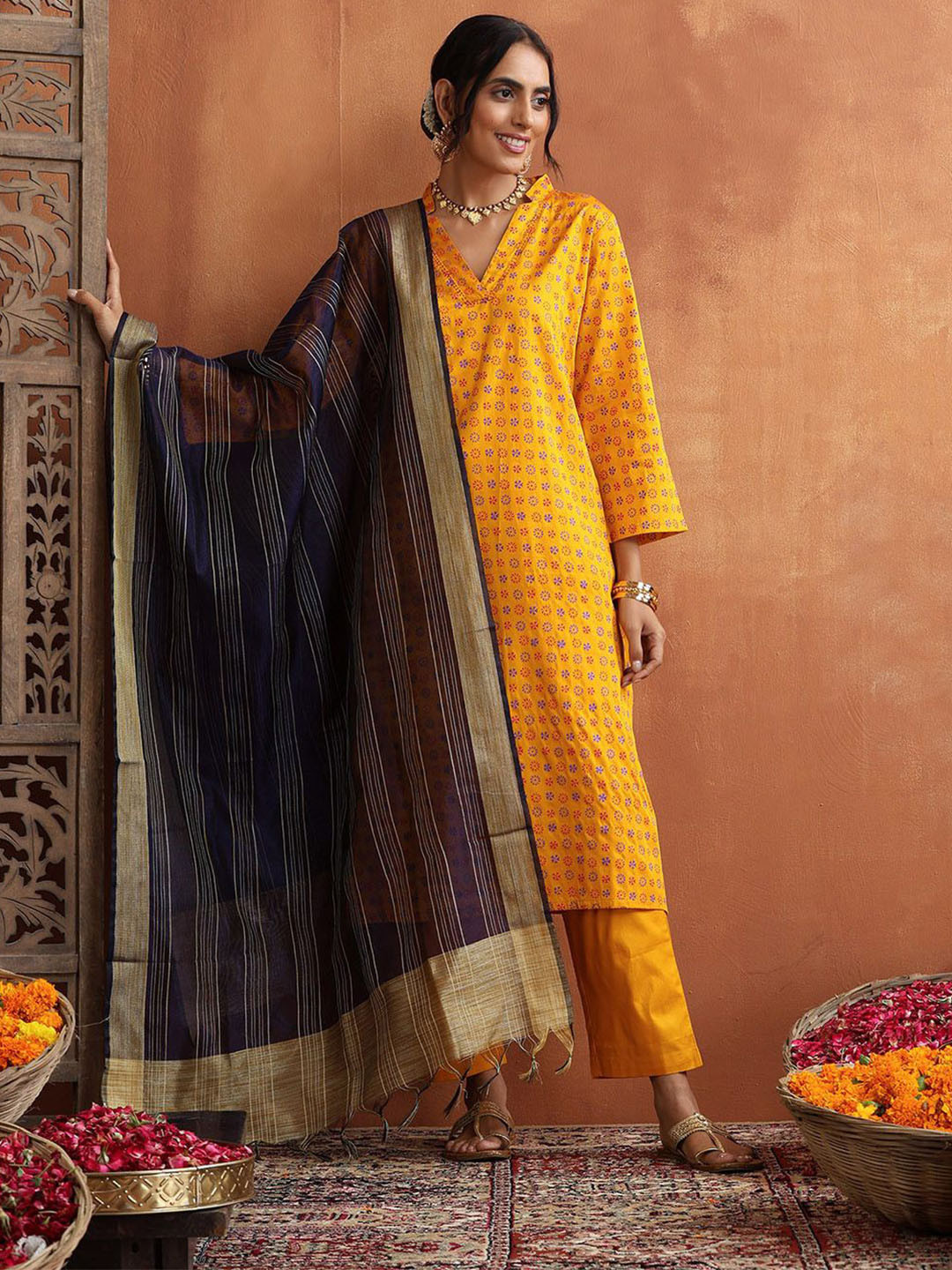 

House of Chikankari HOC Crafts Hand Embroidered Printed Kurta Set, Mustard