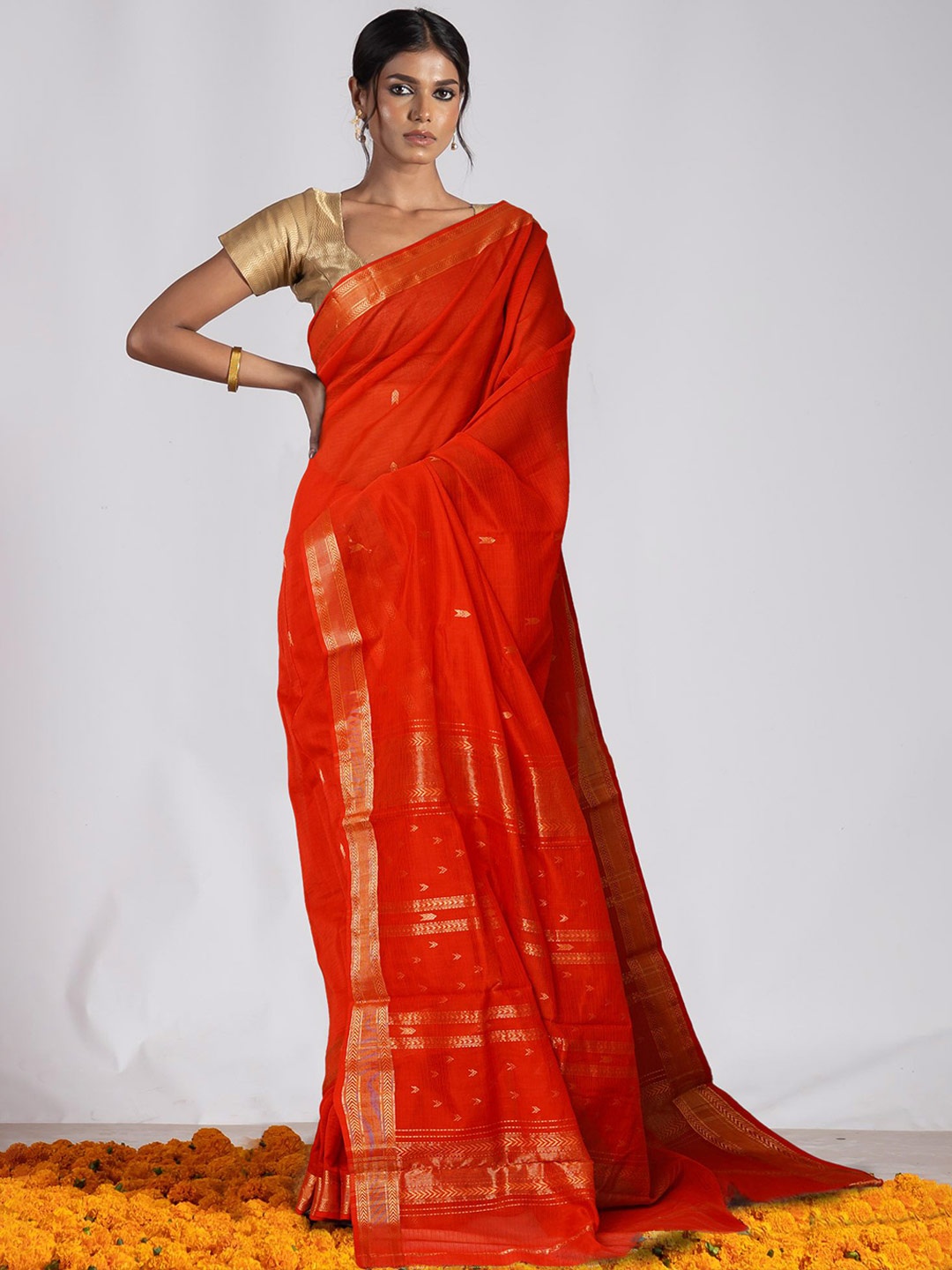 

Unnati Silks Woven Design Handloom Maheshwari Saree, Red