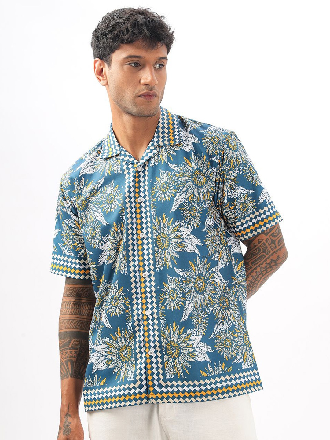 

Vestirio Men Relaxed Cuban Collar Floral Printed Polycotton Casual Shirt, Teal