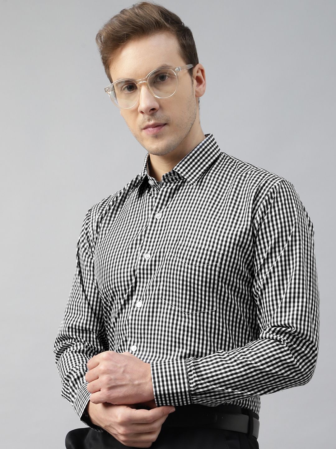 

English Navy Men Slim Fit Monochrome Gingham Checked Formal Shirt, Black