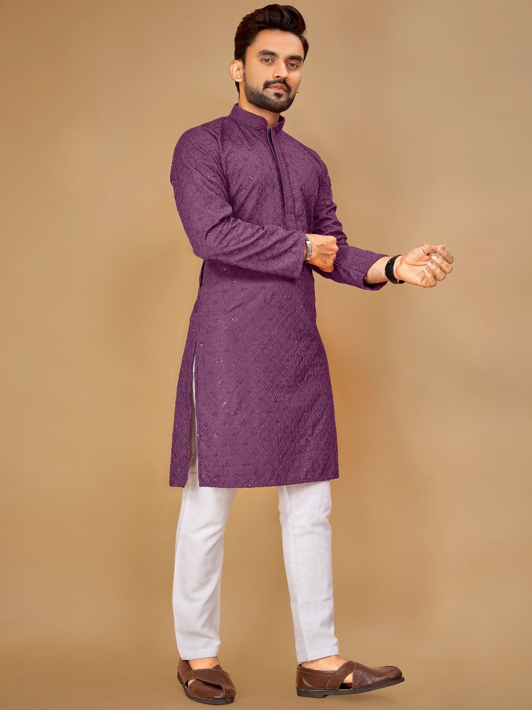 

Zurika Fashion Men Sequinned Kurta, Purple