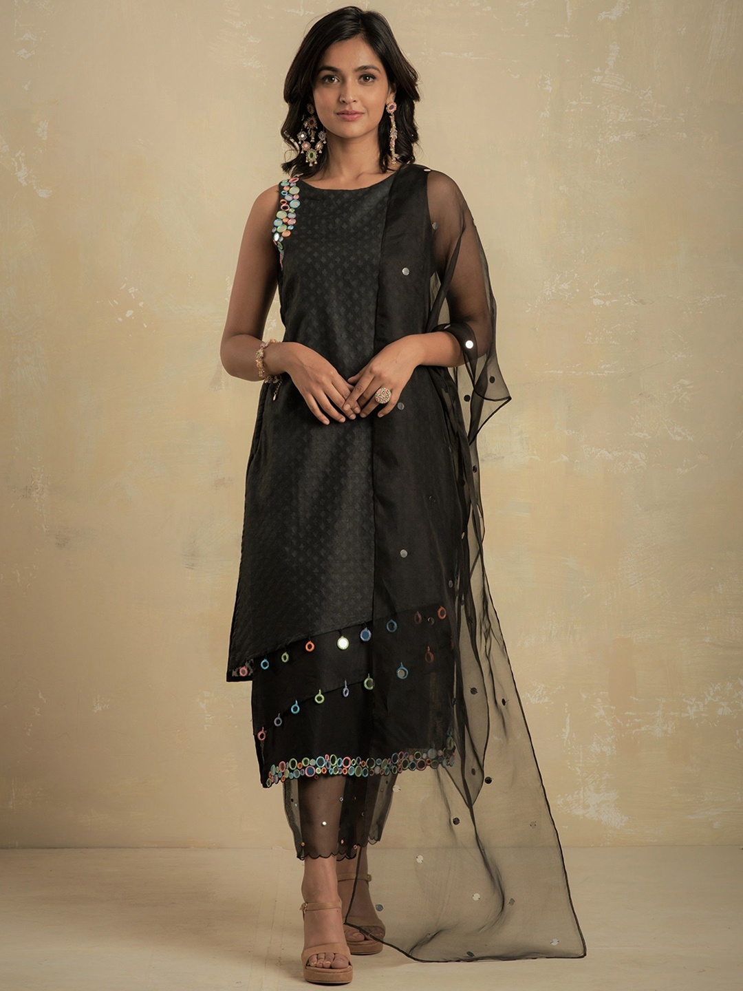 

charkhee Women Pure Cotton Kurta with Pyjamas, Black