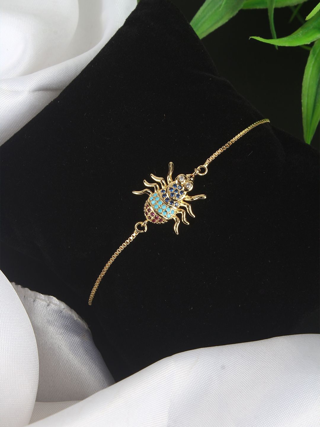

KPOP Gold-Plated Brass Cubic Zirconia Charm Bracelet