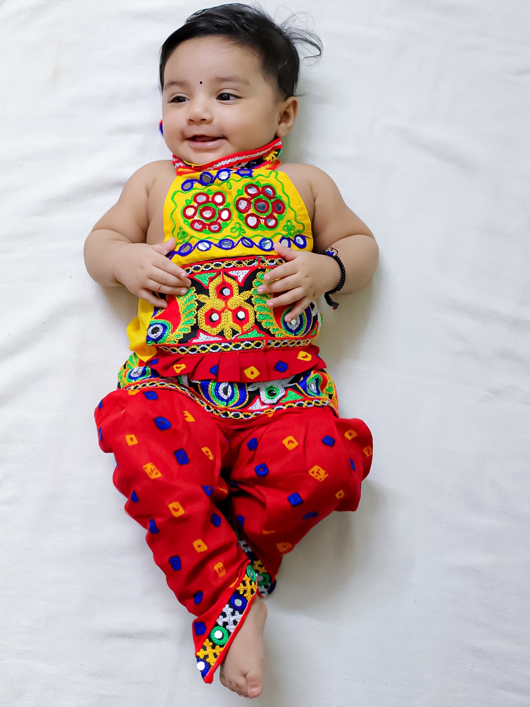 

BownBee Girls Pure Cotton Halter Neck Top with Dhoti Pants, Yellow
