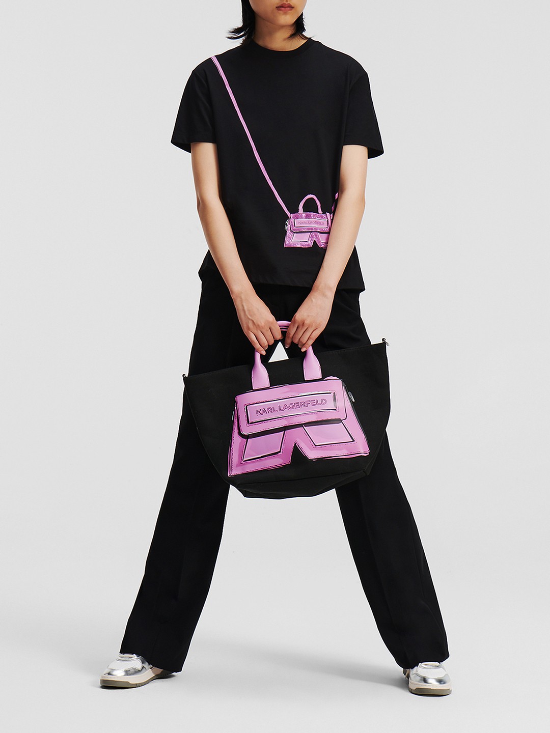 

Karl Lagerfeld Women Printed Pockets T-shirt, Black