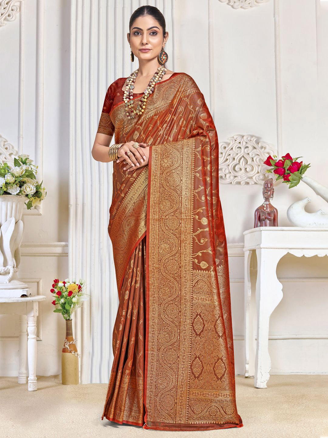 

SANGAM PRINTS Woven Design Zari Tussar Saree, Red