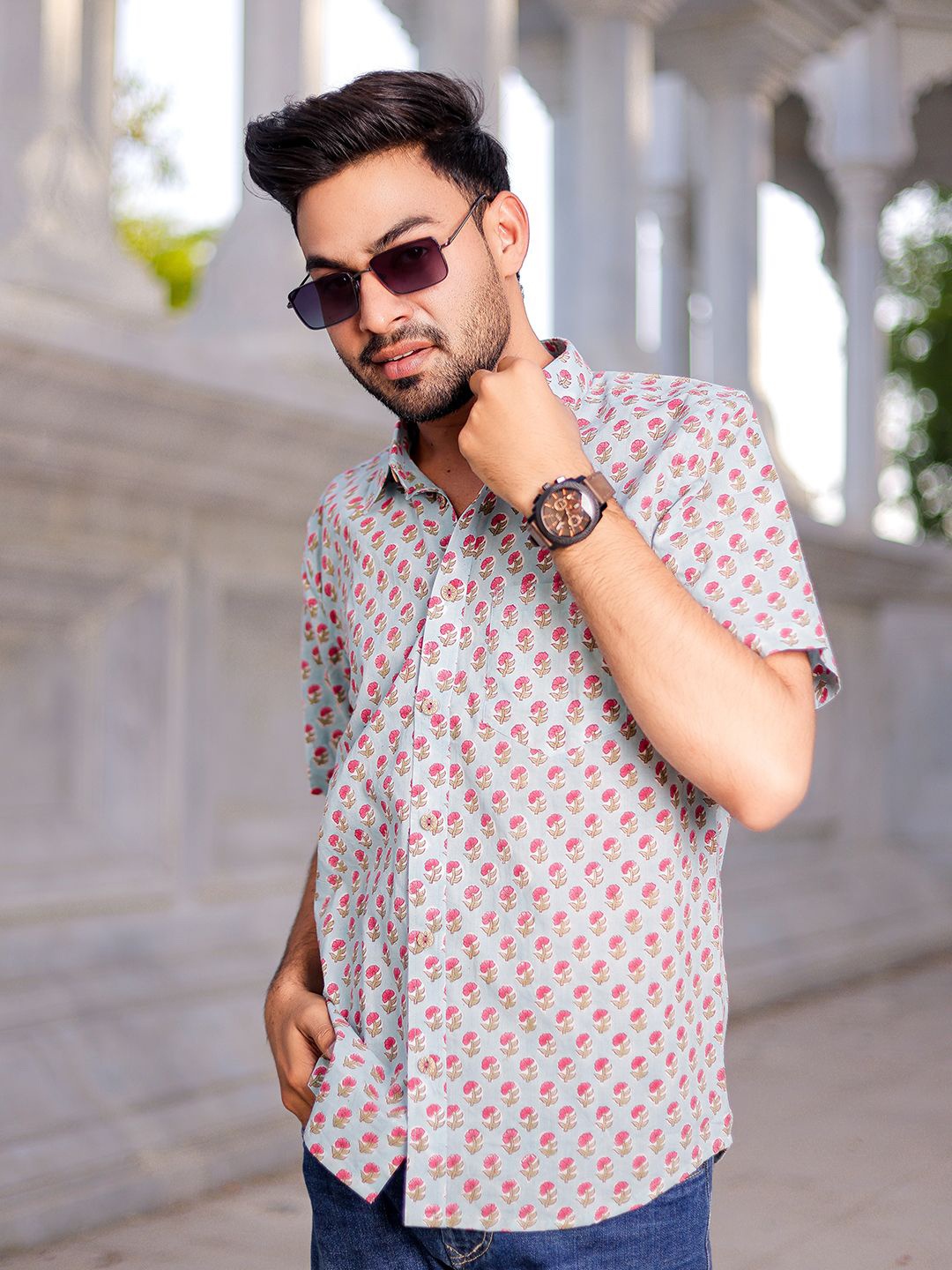 

VASVI Men Classic Spread Collar Floral Printed Cotton Slim Fit Casual Shirt, Pink