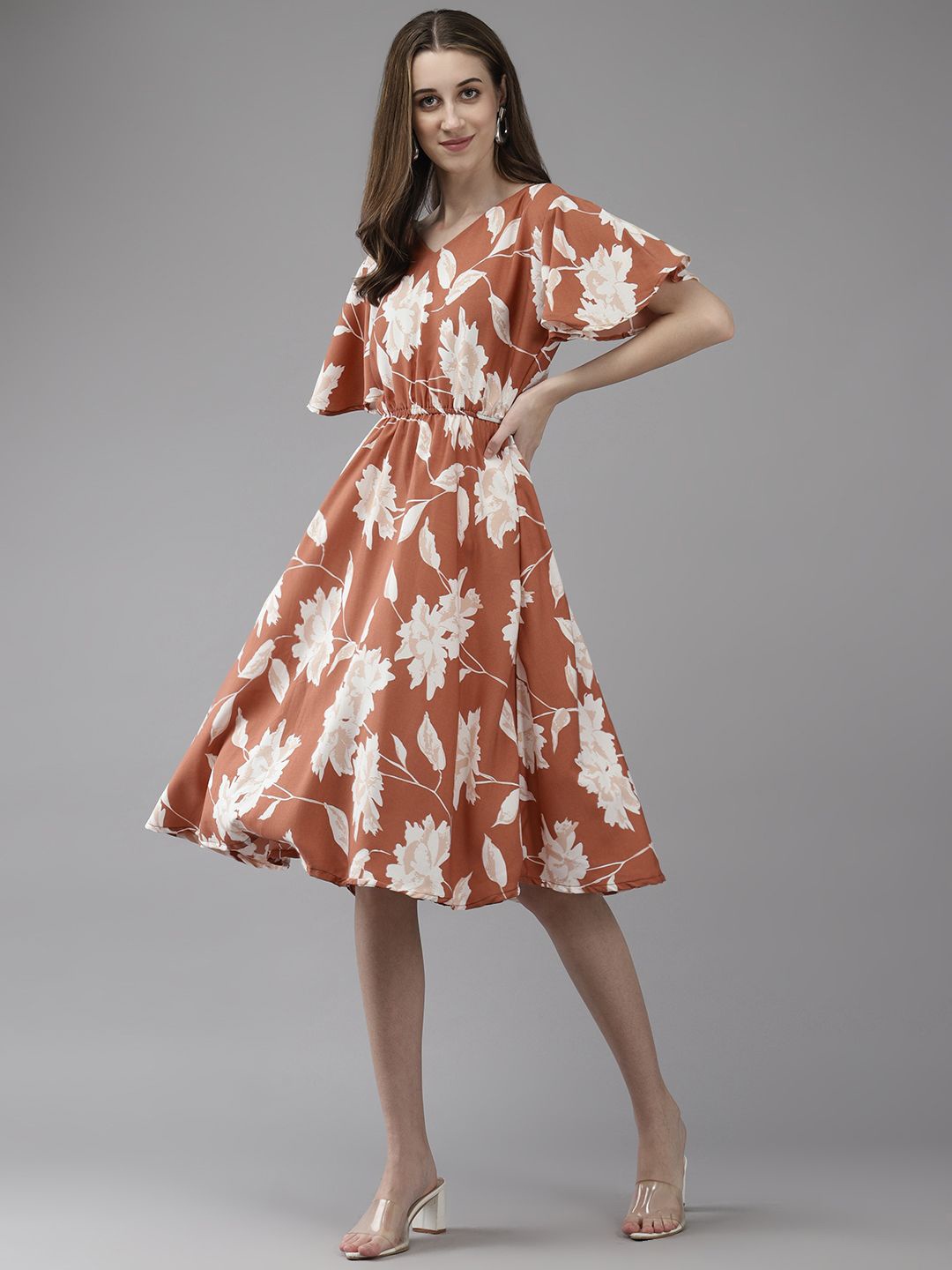 

BAESD Print Fit - Flare Dress, Brown