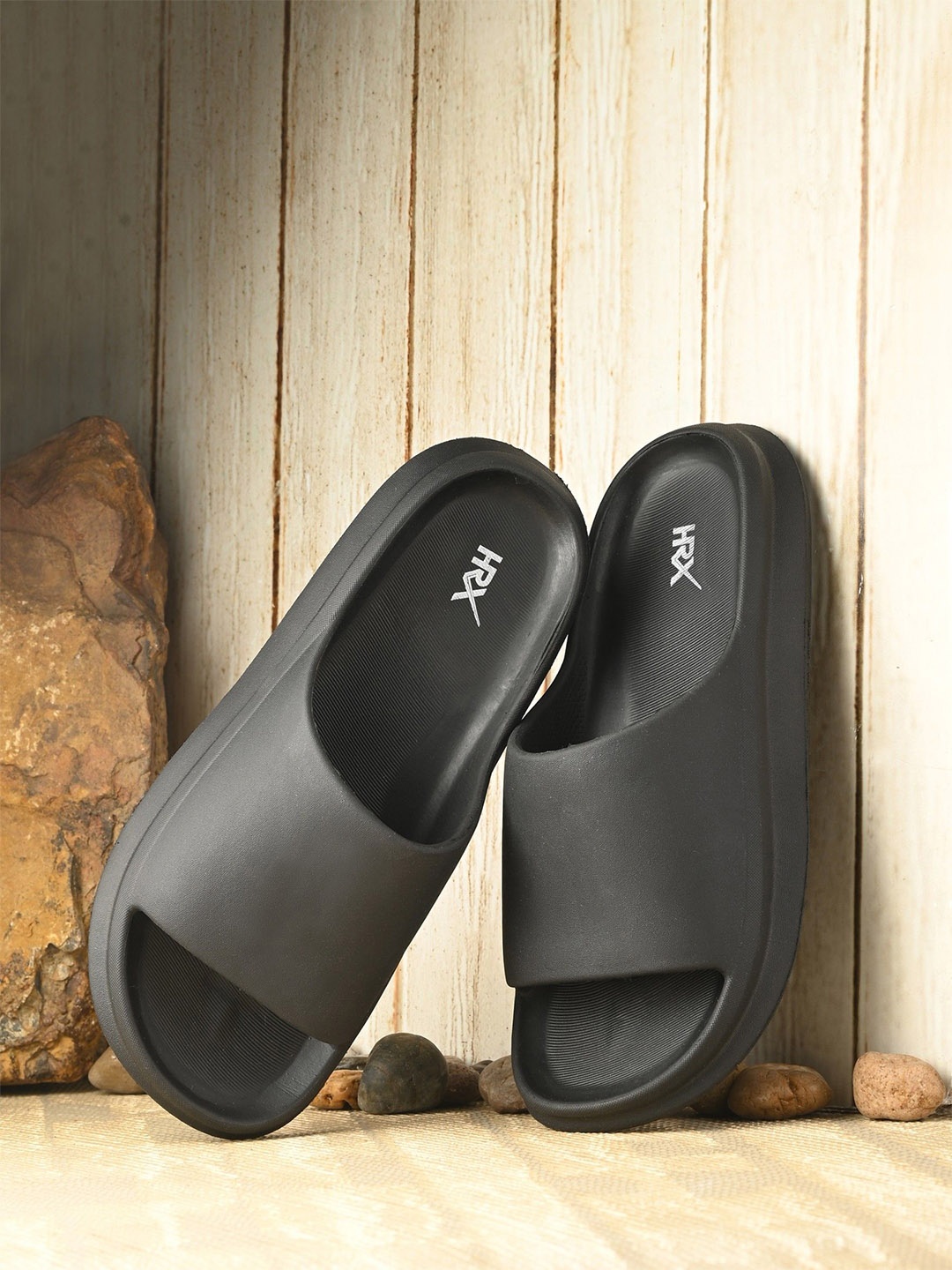 

HRX by Hrithik Roshan Men Rubber Sliders, Black