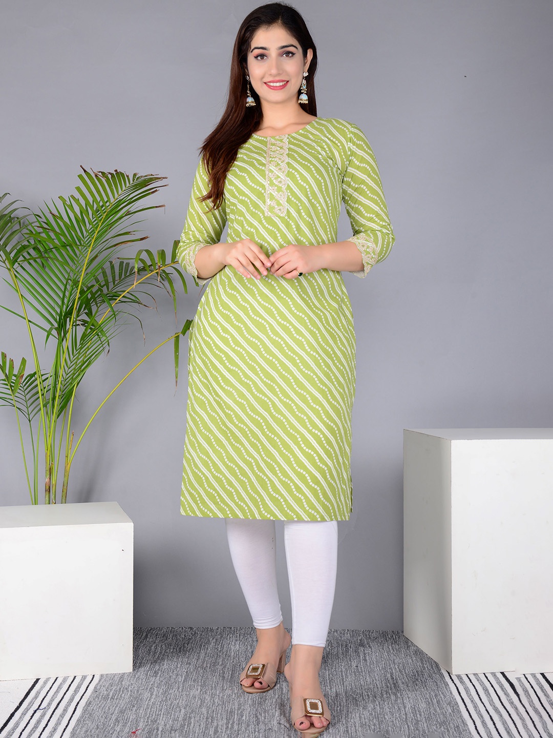 

MURLI KURTI Women Leheriya Kurta, Green