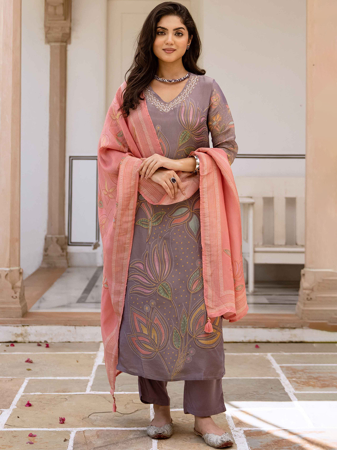 

Nehamta Women Floral Printed Regular Beads and Stones Kurta With Trousers & Dupatta, Purple