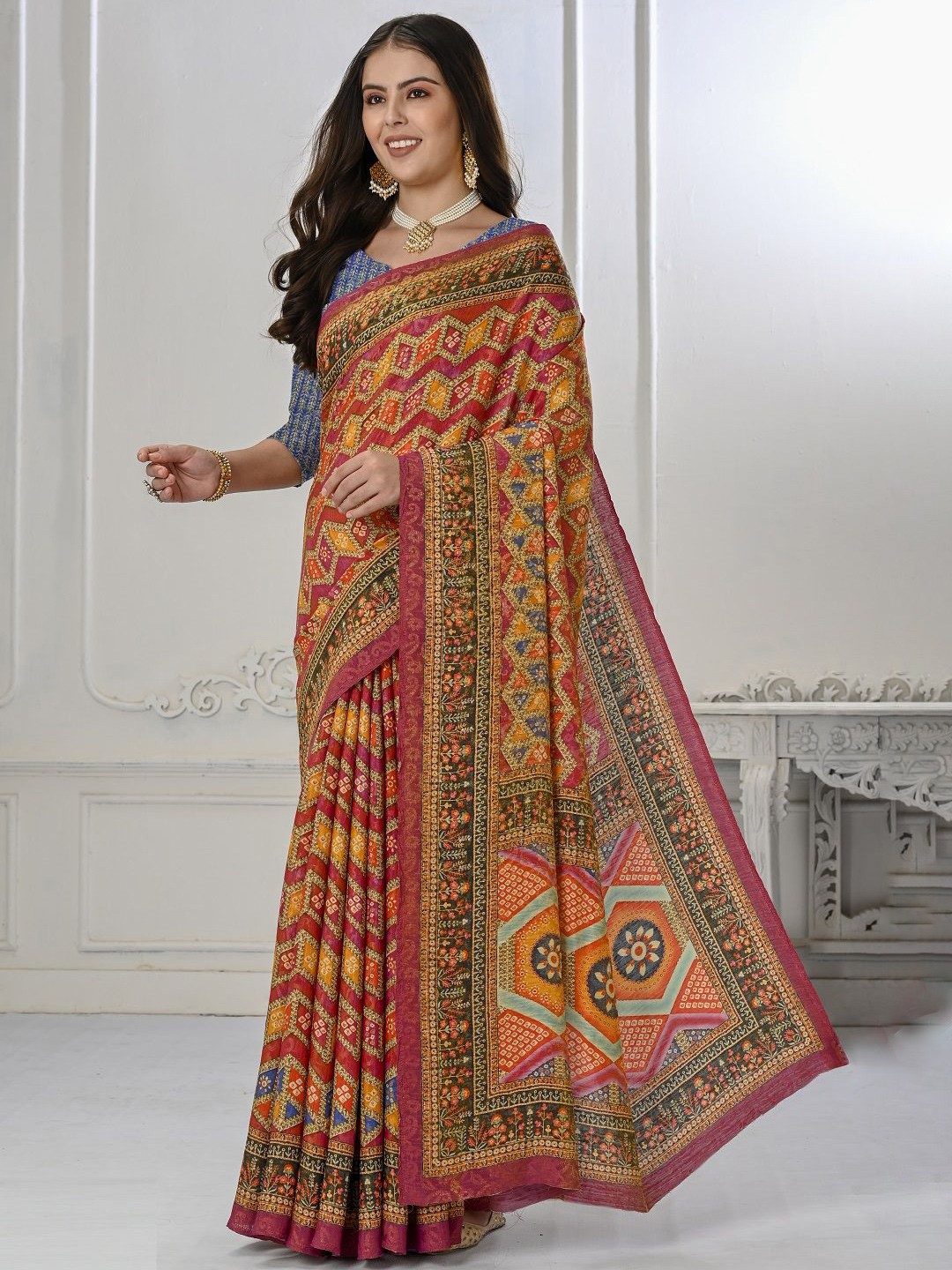 

JIVORA Ethnic Motifs Pure Silk Saree, Red