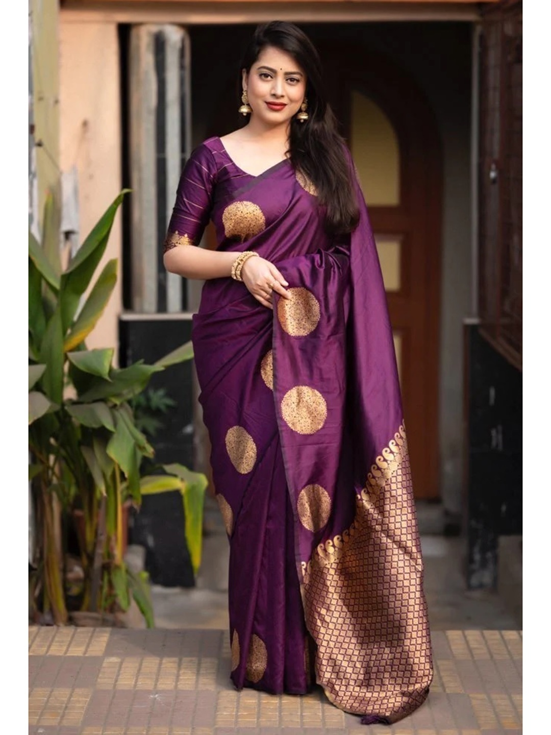 

QENY Zari Banarasi Saree, Purple
