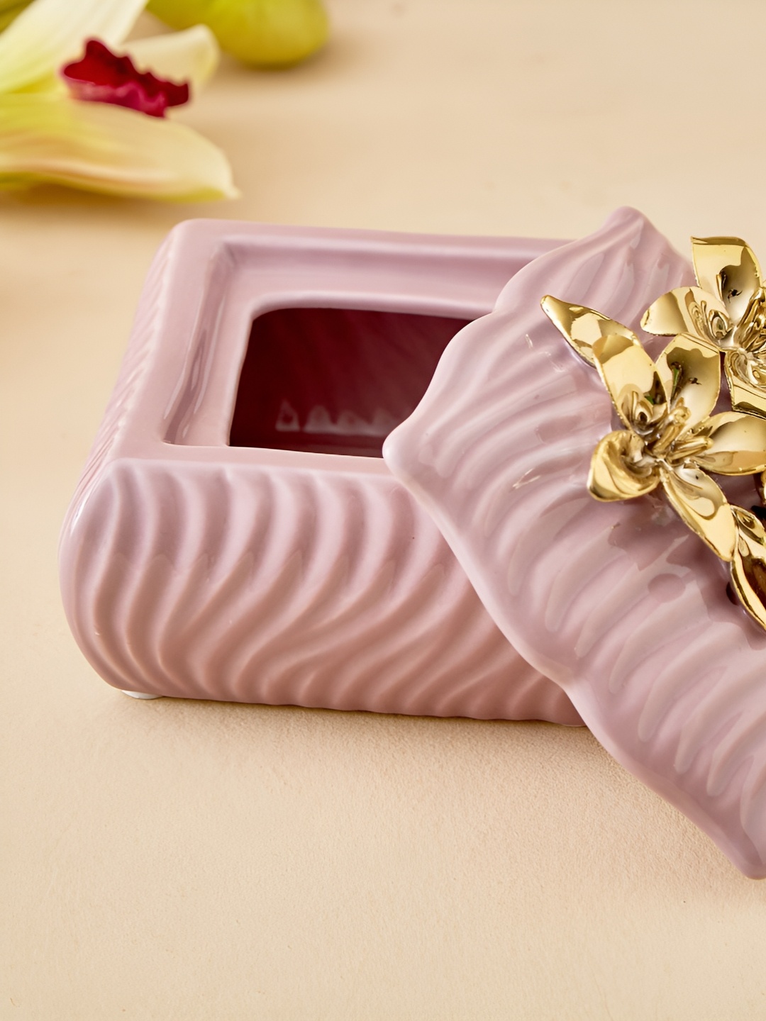

Home Centre Purple Figurine Showpiece