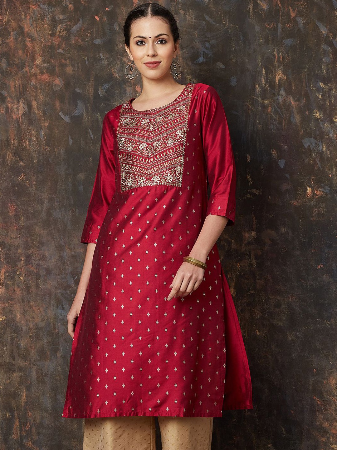 

Melange by Lifestyle Women Ethnic Motifs Embroidered Thread Work Kurta, Red