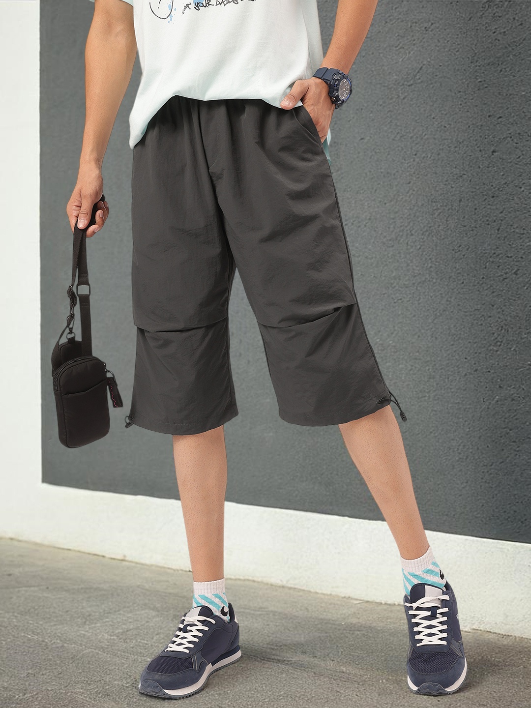 

Kook N Keech Men Vacay Flex Toggle Tether Mid-Rise Shorts, Grey