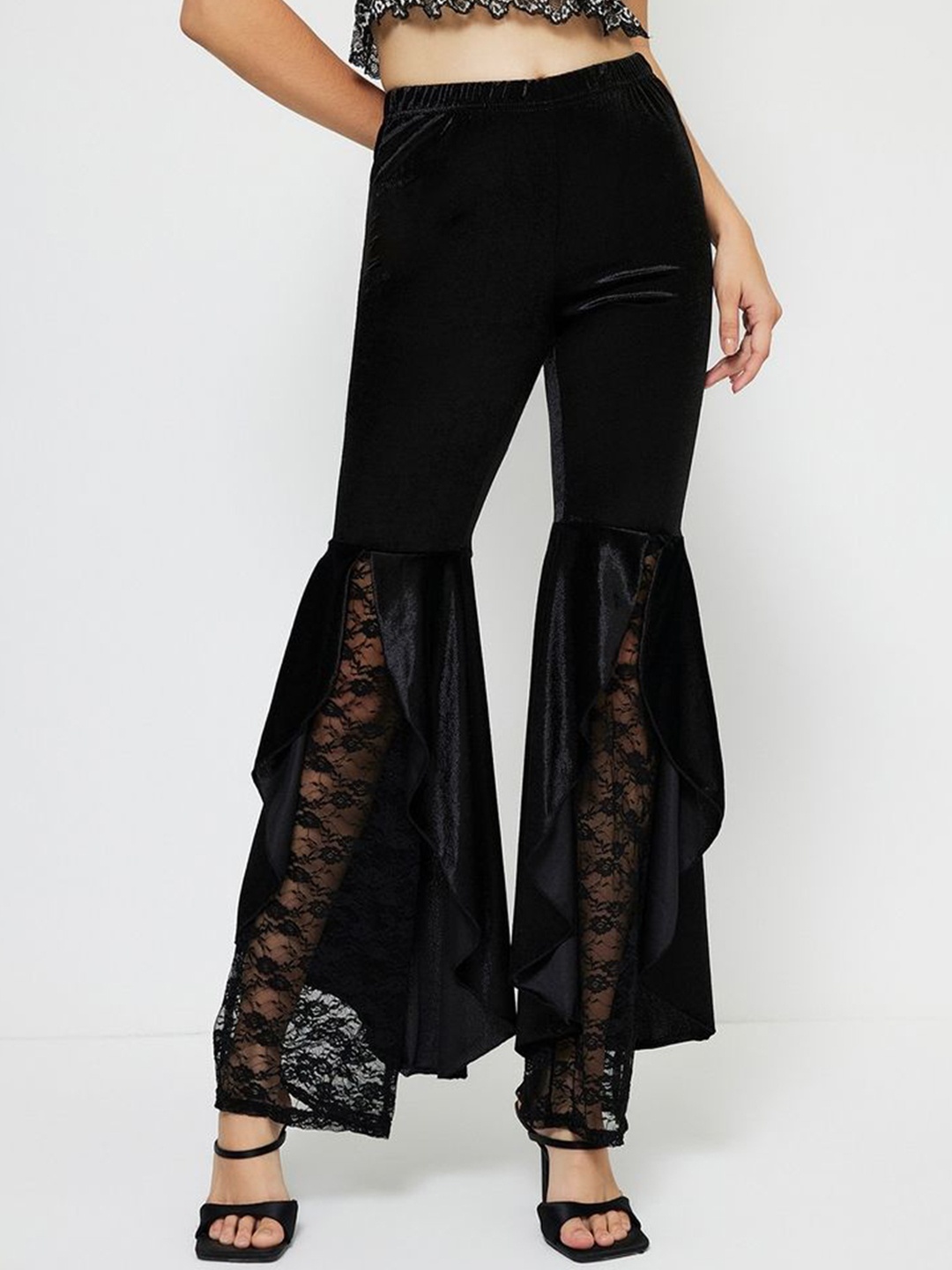 

LULU & SKY Women Flared High-Rise Parallel Trousers, Black