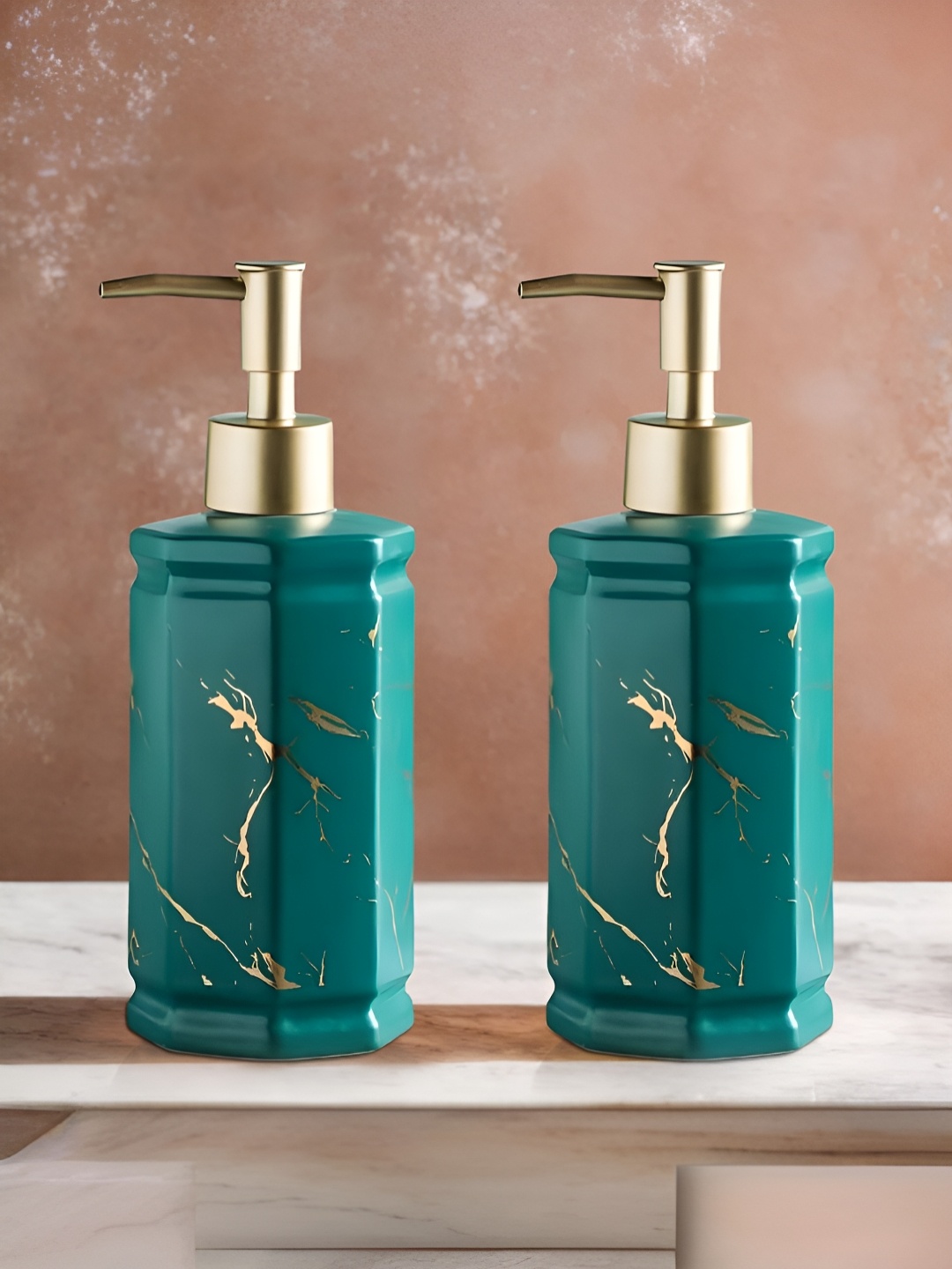 

UMAI Green & Gold-Toned 2 Piece Abstract Ceramic Soap Dispenser