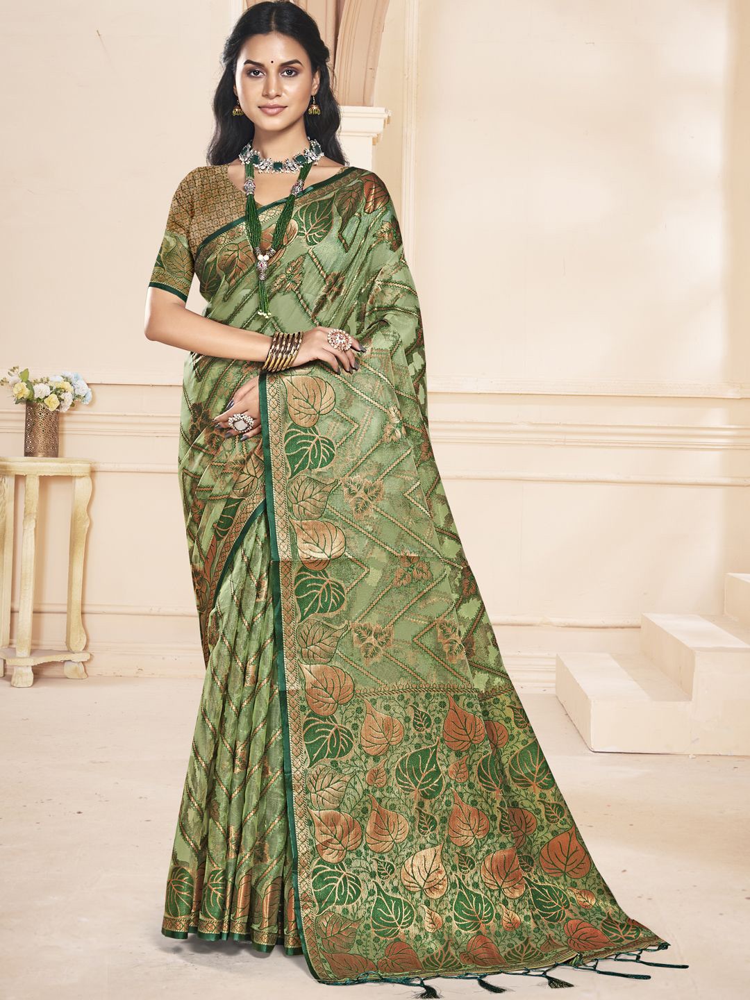 

SANGAM PRINTS Woven Design Zari Organza Tussar Saree, Green
