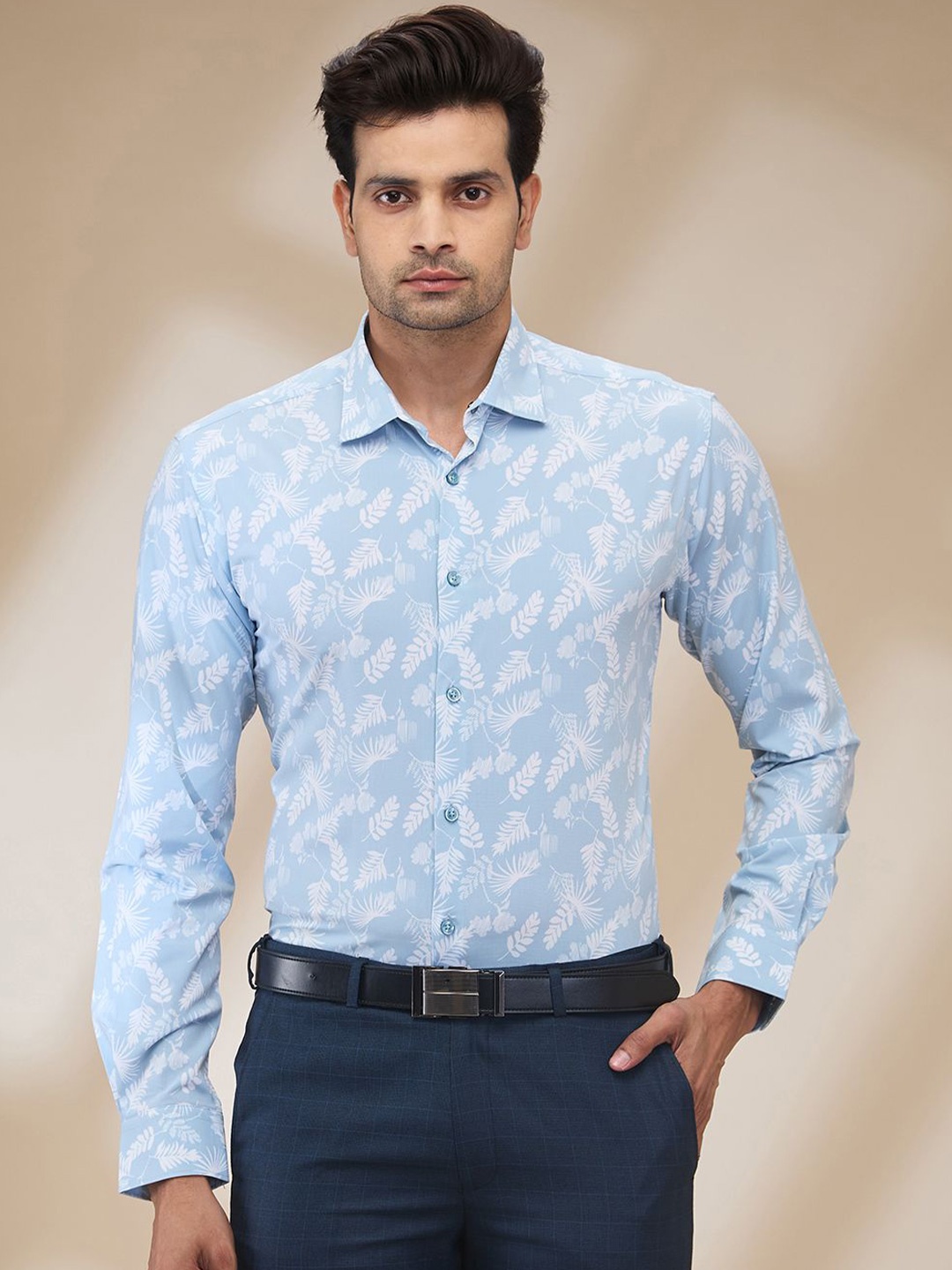 

Park Avenue Men Spread Collar Tropical Printed Slim Fit Casual Shirt, Blue