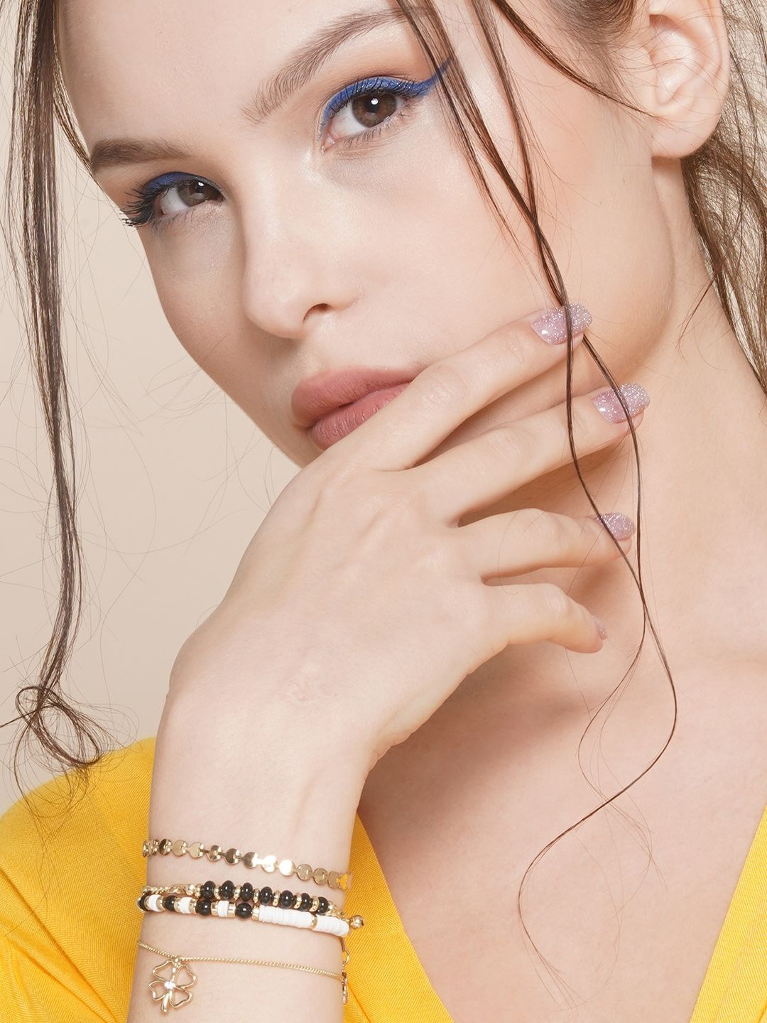 

KPOP Set Of 4 Gold-Plated Beaded Charm Bracelet
